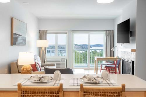 Bluenose Inn - Bar Harbor Hotel - image 6