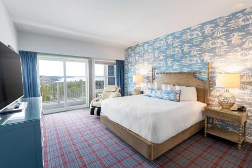 647057346 Bluenose Inn - Bar Harbor Hotel