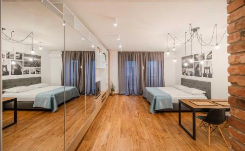 Studio Apartment with Terrace image 4
