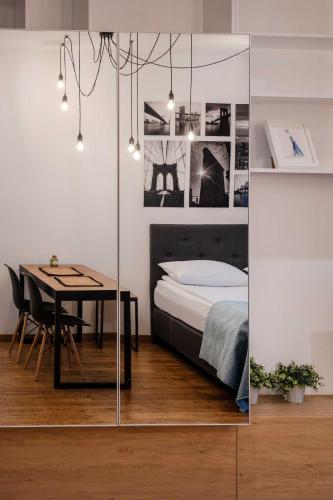 Studio Apartment with Terrace image 1