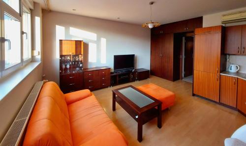 Cozy 1 bed top floor apartment in the Old town Bratislava, Bratislava (fotografie 7)