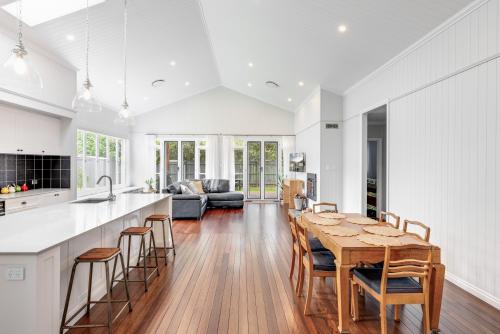 Effortless Elegance & Charm!, Toowoomba