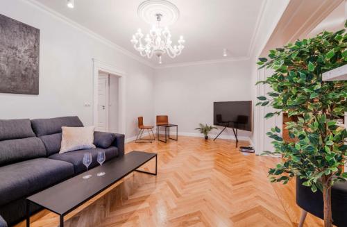 Big Apartment Wroclaw - Center - 4 Rooms - 6 Beds - 2 Balcony - 12 people - 100m2, Breslau (Foto 10)