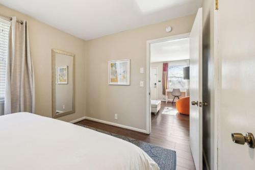 Avalon close to downtown and park free in Nashville, USA