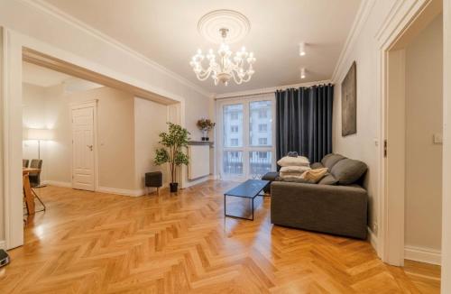 Big Apartment Wroclaw - Center - 4 Rooms - 6 Beds - 2 Balcony - 12 people - 100m2, Breslau (Foto 9)