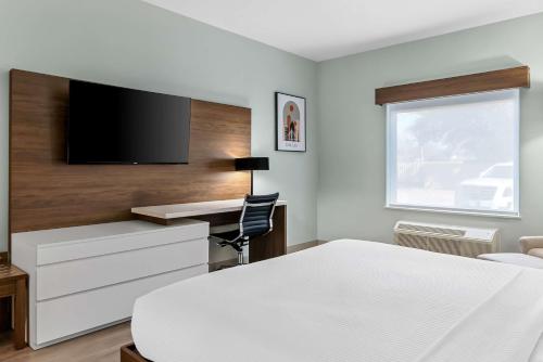 Best Western Executive Inn - image 7