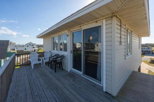 Summer Nights 4 Bedroom Oceanside Home detail