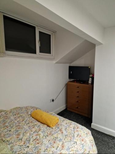 En-Suite Double Room in Haughton Green Denton M34 in Denton