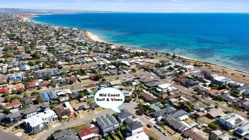 Mid Coast Surf & Vines By Wine Coast Holidays
