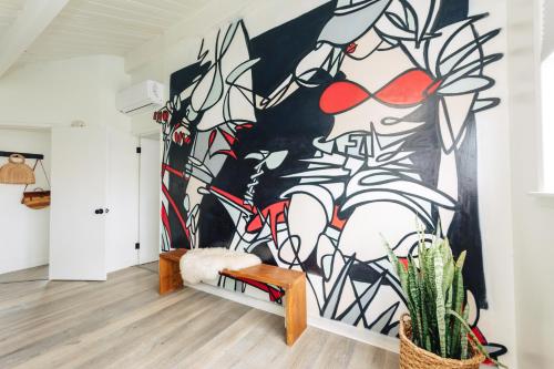 2 bedrooms, 4 beds