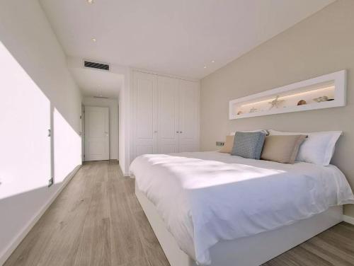 Villa with SEAVIEW TERRACE, close by a sandy beach