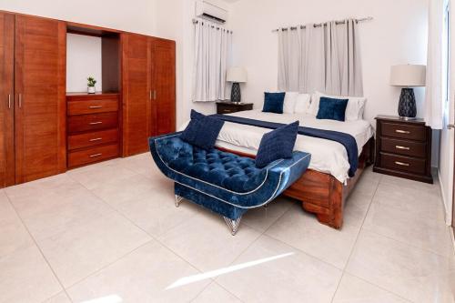 Beautiful ocean and mountain view villa Beautiful ocean and mountain view villa