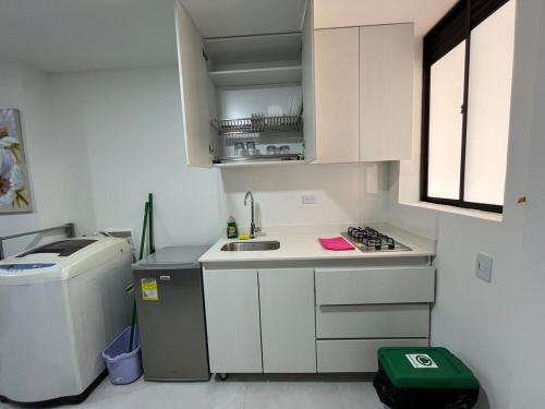 Económico apartamento en el centro de la ciudad, Medellín (fotografie 5)