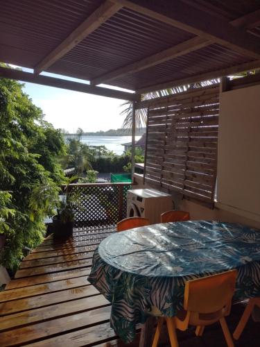 Bora Rent lodge in Faanui