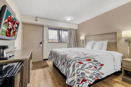Red Roof Inn Parsippany - image 11