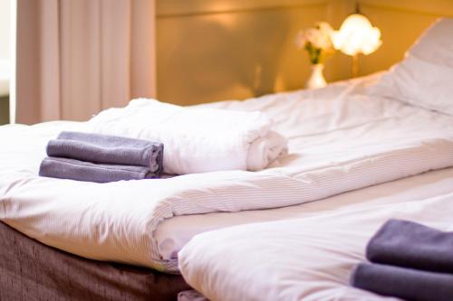 1 double bed