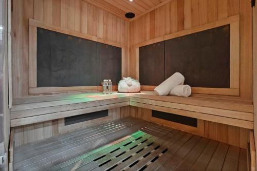 SA Carbon Beach Suites in Malibu