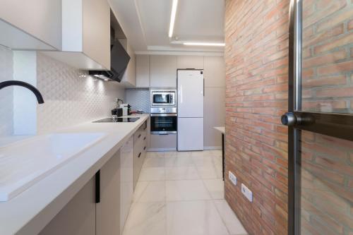 Apartment image 8