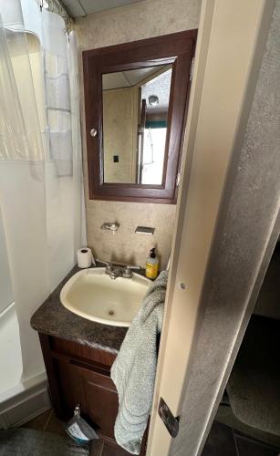 Cozy Camper in Old Town