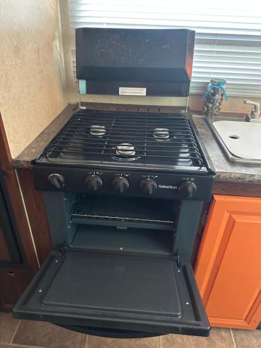 Cozy Camper in Old Town