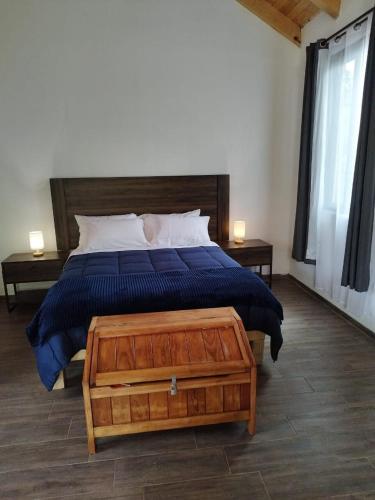 Cabaña Romántica con Tina para Parejas Cabaña Romántica con Tina para Parejas