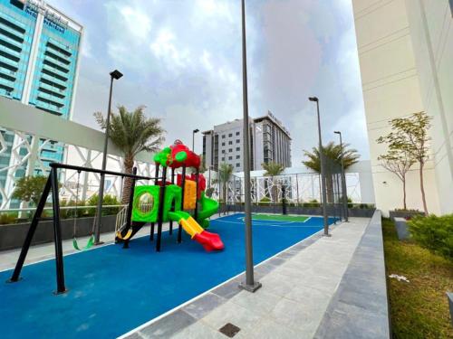 Fully Furnished Elegant Studio Apartment Close by Dubai Science Park, Dubai Miracle Garden, Butterfly Garden and Dubai Hills Mall, Dubaj (fotografie 4)