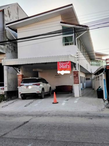 room 9 still available for MotoGP - Song Hong (Buri Ram)