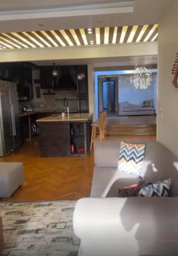 شقه بكورنيش النيل near ibn al-As mecset