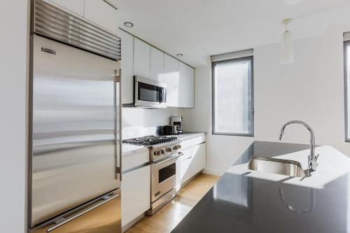 Blueground Midtown West 2bd apartment NYC-1600, New York (fotografie 6)