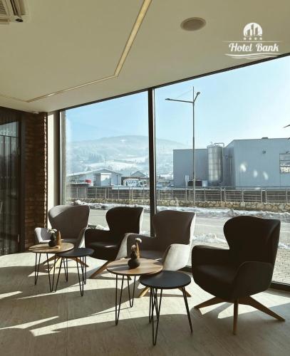 Hotel Bank 3