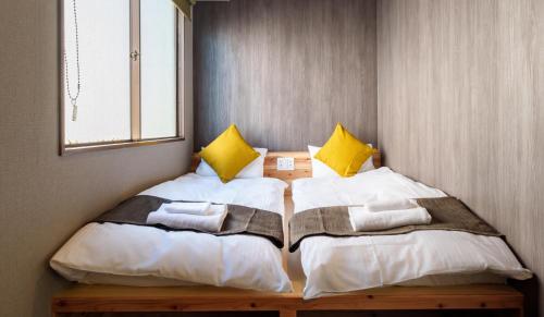 Twin Room with Shared Bathroom