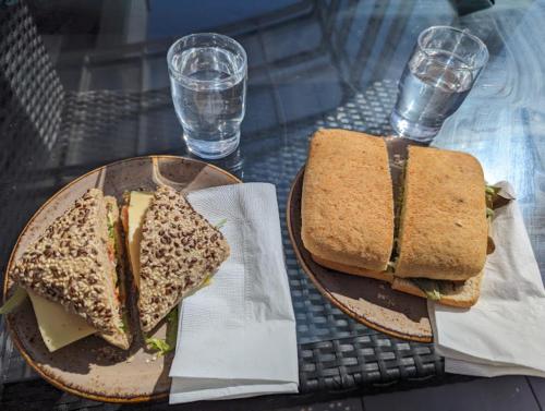 瓦拉斯卡尔夫酒店