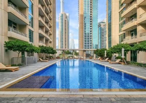 Luxurious 2-bedroom Apartment in Downtown with Burj Khalifa View, Dubaj (zdjęcie 4)