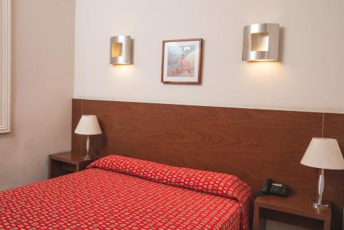 1 twin bed