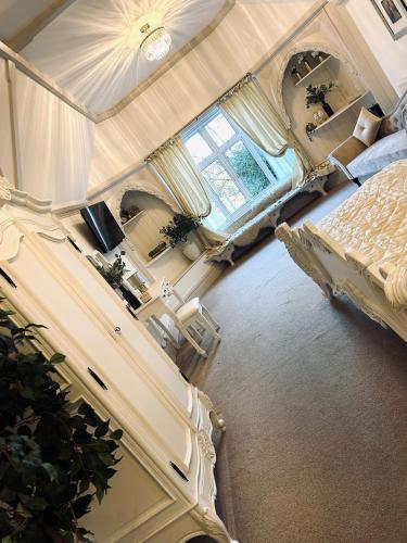 The Bentley Brook Inn - image 10
