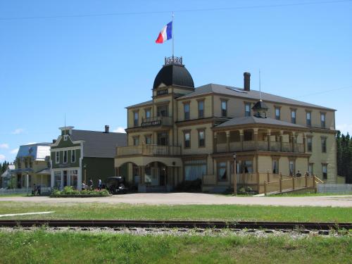 Eksterijer hotela, Hotel Chateau Albert in Caraquet (NB)