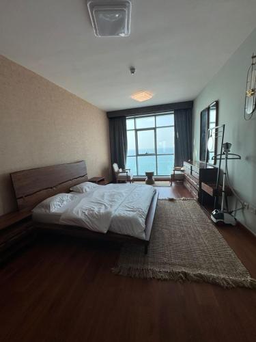 アジュマーン Blue Horizon Stays at Ajman Corniche 5つ星 シングルルーム スイート