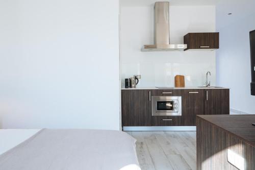 Superior Apartment image 7