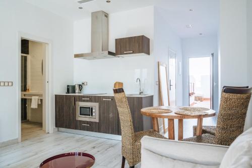Superior Apartment image 9