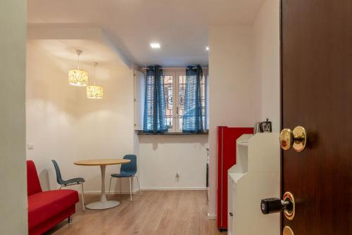 Homey Apartment near San Giovanni, Roma (foto 7)