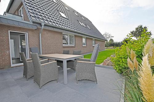 Apartment with Terrace image 1
