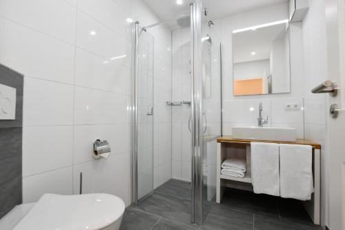 Apartment with Terrace image 10