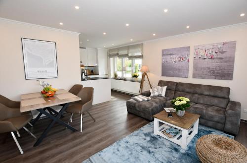 Apartment with Terrace image 8