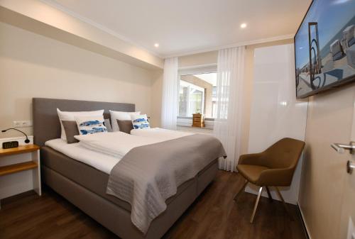 Apartment with Terrace image 3