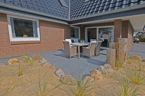 Apartment with Terrace image 1
