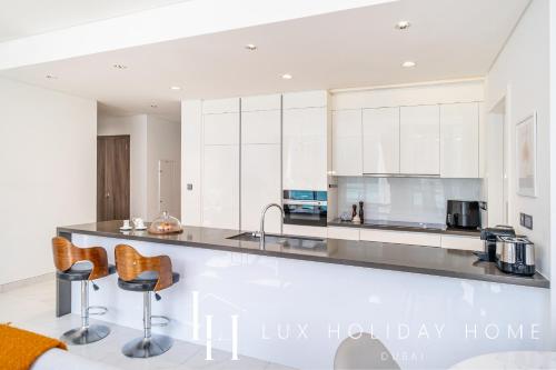 LUX The District One Lagoon View Suite, Dubai (photo 9)