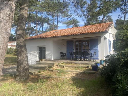 Holiday Home Les Rougets - TSM217 by Interhome - Location saisonnière - La Tranche-sur-Mer
