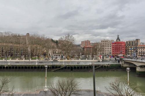 Piso Señorial con vistas a la ria, Бильбао (фото 3)
