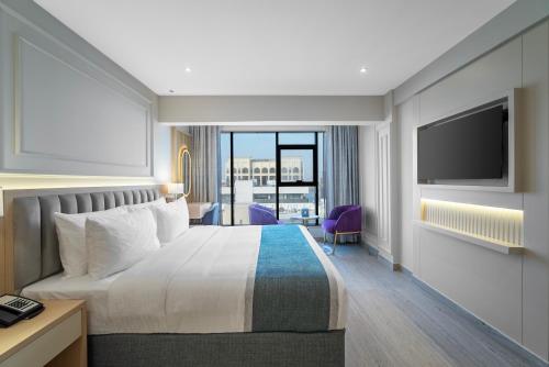 room detail thumbnail 1