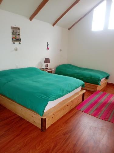2 king beds, 2 twin beds